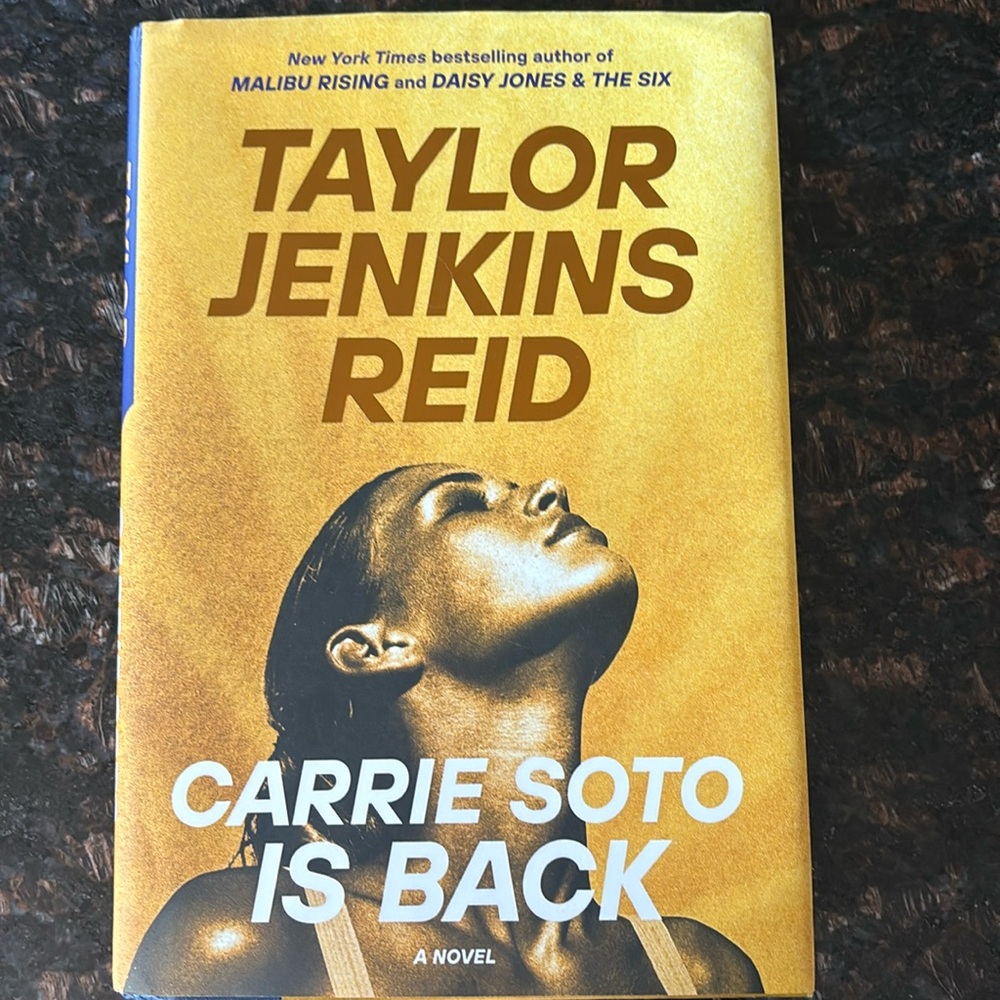 📚 5/$15 book bundle: Carrie Soto is Back by Taylor Jenkins Reid